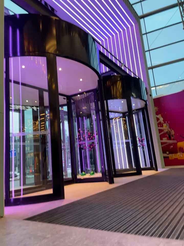 Panorama shopping center