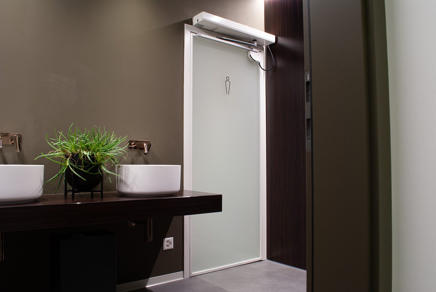 ASSA ABLOY SW300 homologado por RISE para EI 60 con batería integrada.